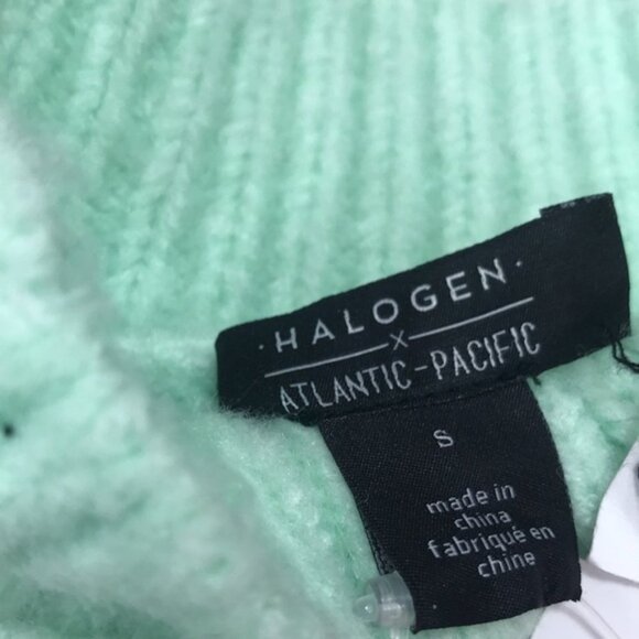 Halogen X Atlantic-Pacific Cable Knit Sweater - Picture 5 of 7